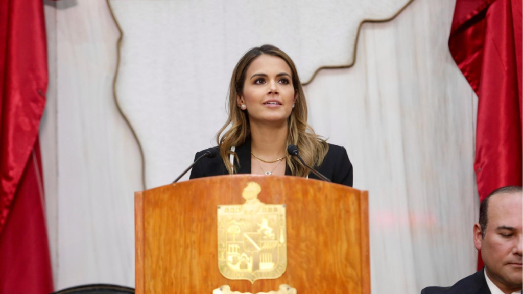 Lorena-de-la-Garza-diputada-electa