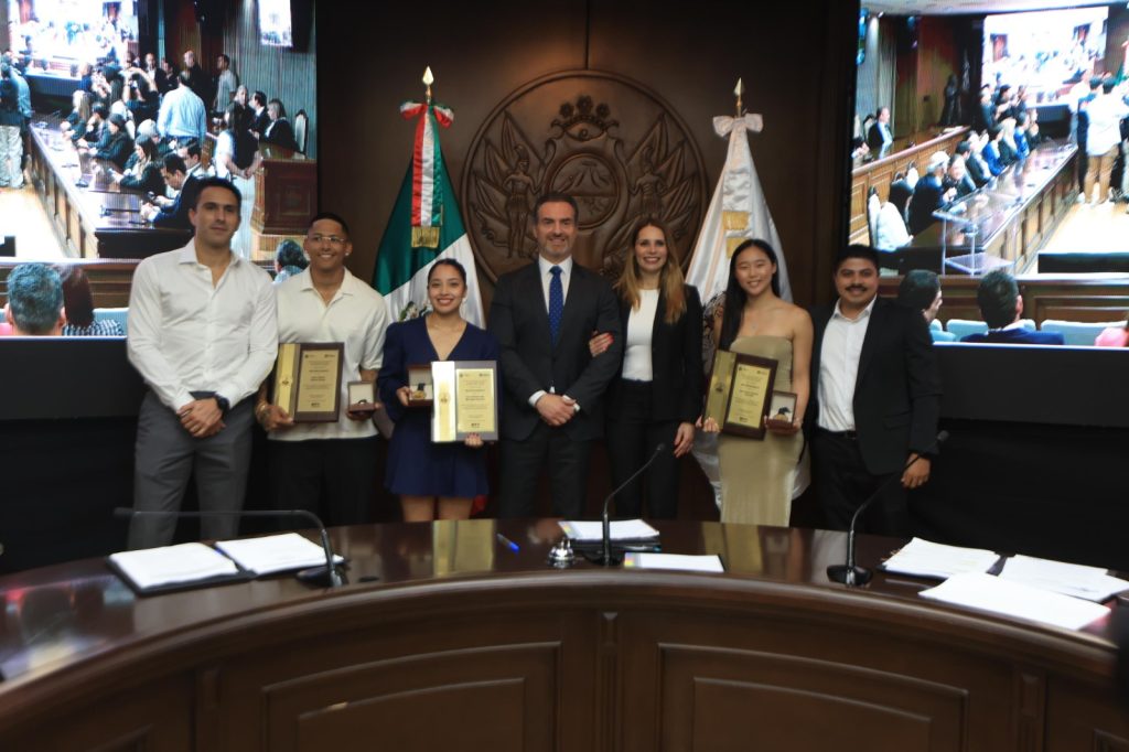 Medalla-al-mérito-deportivo-ayuntamiento-de-monterrey