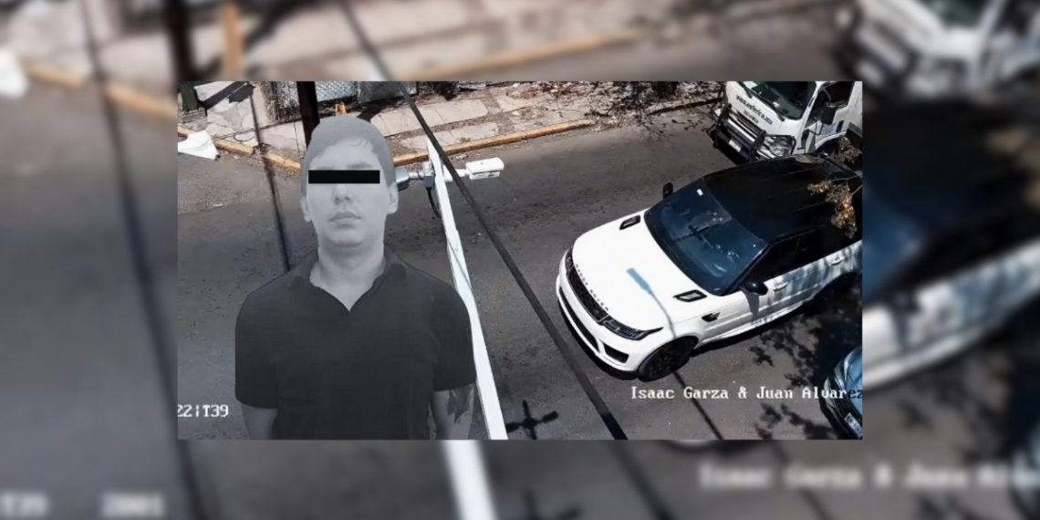 Detiene Policía De Monterrey a Hombre Con Arma De Fuego Y Camioneta Blindada -adelante Monterrey - Adelante Mty - Adelante Mty