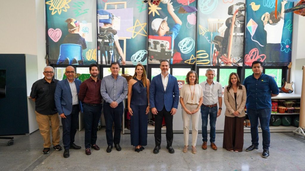 Visita-del-alcalde-a-nuevo-amanecer-centro-para-la-atención-integral-a-la-discapacidad