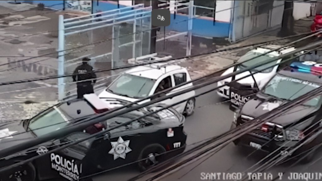 Cámara Del C4 Capta La Deteneción Despúes De Darle Seguimiento Al Auto Robado En Apodaca, Recuperado Por La Policía De Monterrey En El Programa Escudo